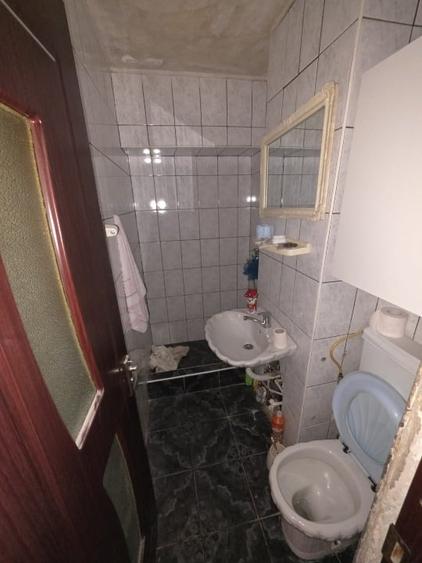 Apartament cu 4 camere decomandat în Rahova