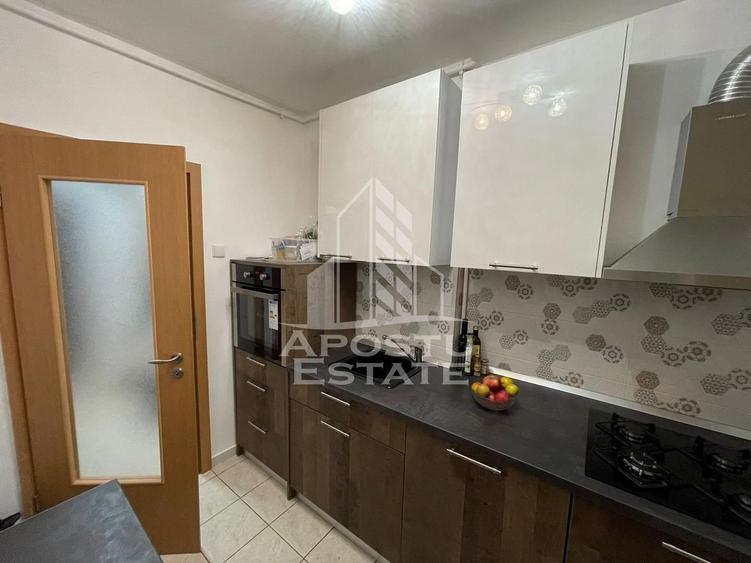 Apartament cu 2 camere semidecomandat, mobilat în Ultracentral