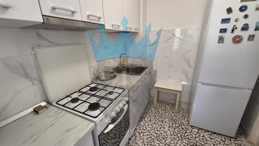 Apartament cu 3 camere decomandat, mobilat în 1 Mai
