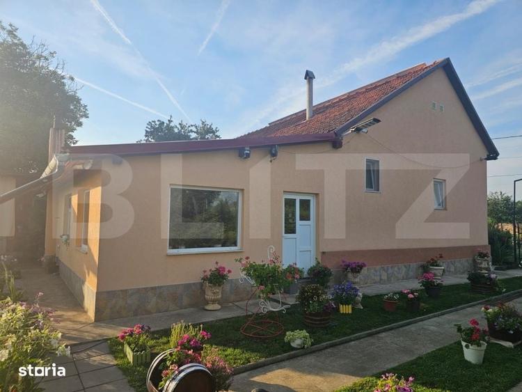 Casă cu 4 camere în Semlac