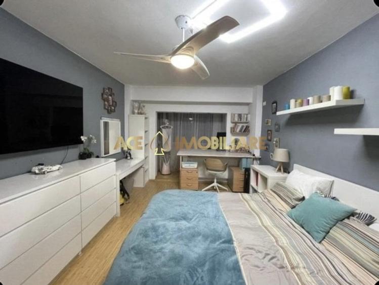Apartament cu 4 camere decomandat, mobilat în Sebastian