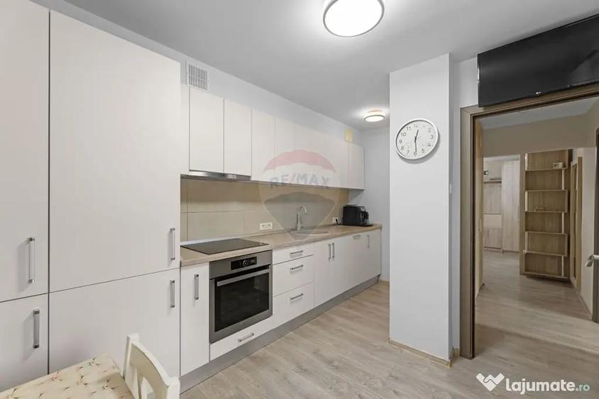 Apartament cu 3 camere semidecomandat în Micălaca