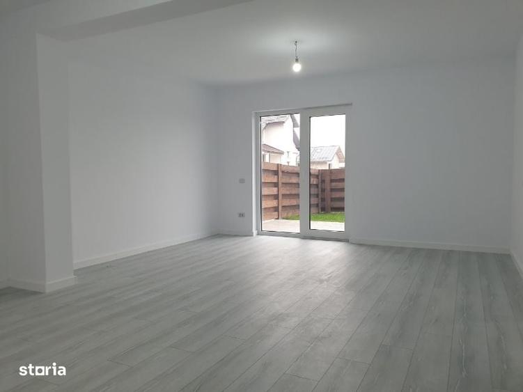 Casă cu 4 camere în Valea Lupului