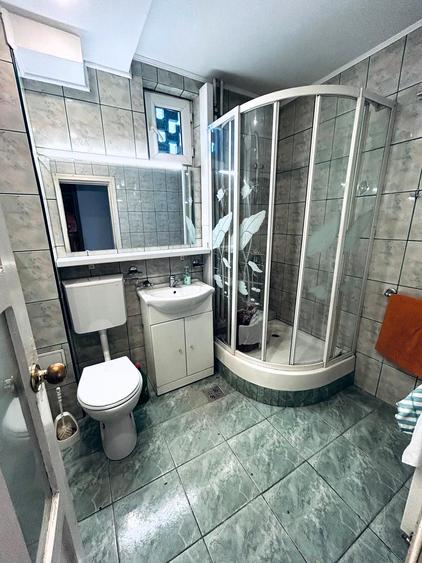 Apartament cu 3 camere semidecomandat în Ultracentral