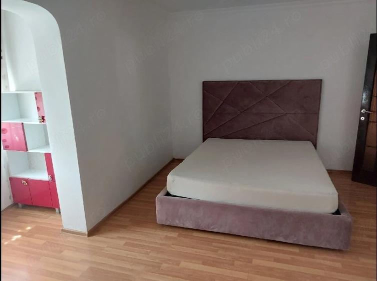 Apartament cu 3 camere decomandat în Nufărul
