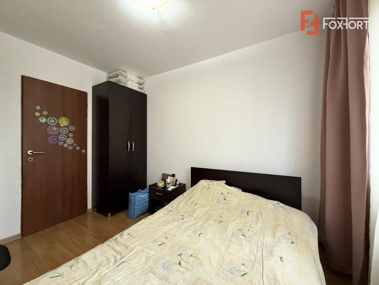 Apartament cu 3 camere semidecomandat, mobilat în Cetății