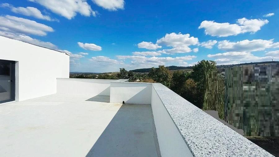 Casă individuală cu 5 camere cu Canalizare în Făget