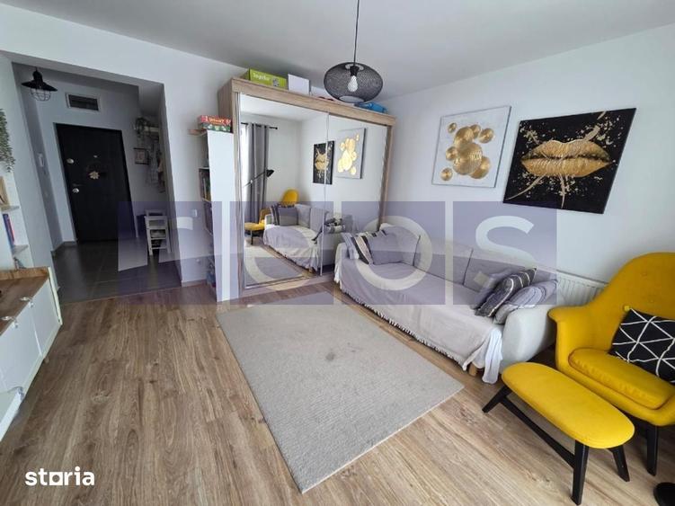 Apartament cu 2 camere decomandat, mobilat în Central