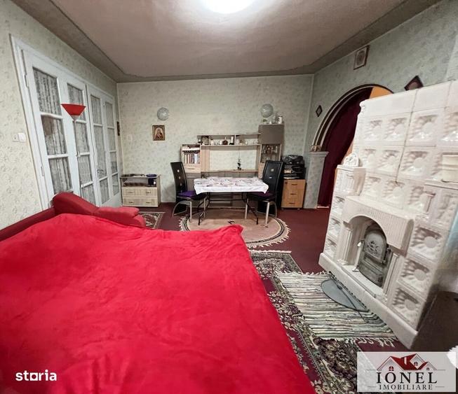 Casă cu 4 camere cu Teren 936 Mp în Abrud
