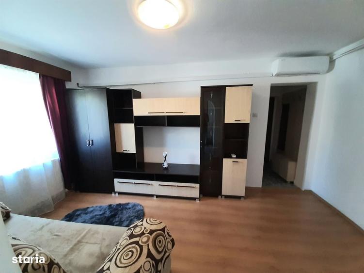 Apartament cu 2 camere nedecomandat în Micro 14