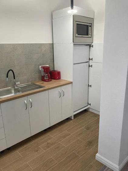 Garsonieră decomandată în Central