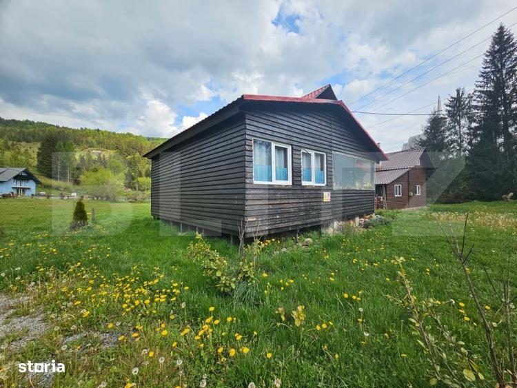 Casă cu 2 camere cu Teren 250 Mp în Sălciua
