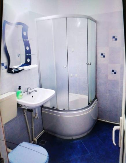 Apartament cu 2 camere semidecomandat, mobilat în Podu Roș