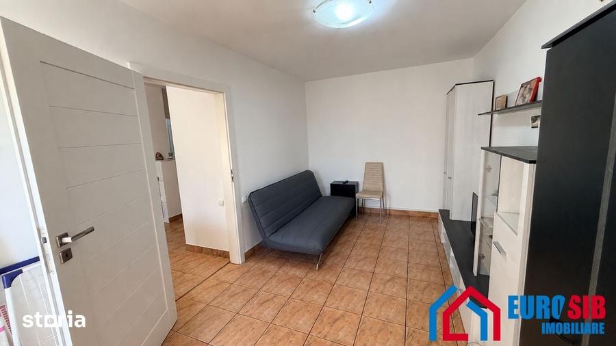 Apartament cu 3 camere decomandat în Ștrand