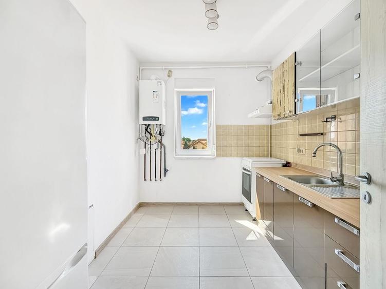 Apartament cu 2 camere semidecomandat în Giroc