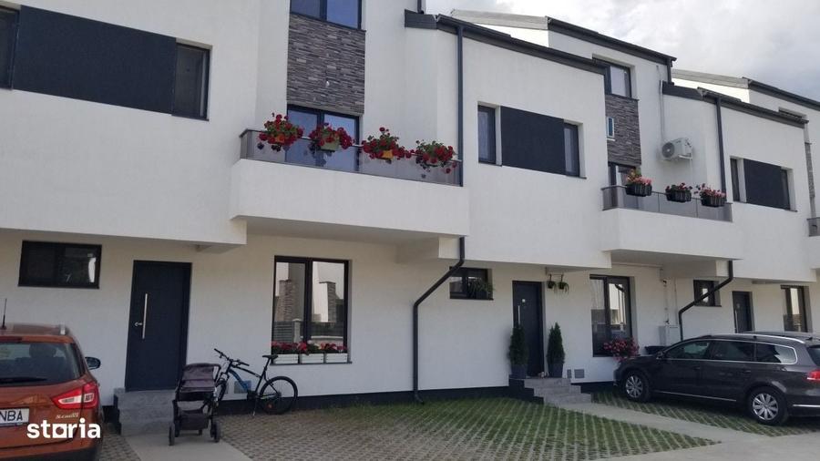 Casă cu 4 camere în Dudu
