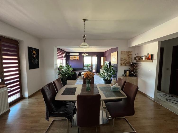 Apartament cu 3 camere decomandat în Pantelimon