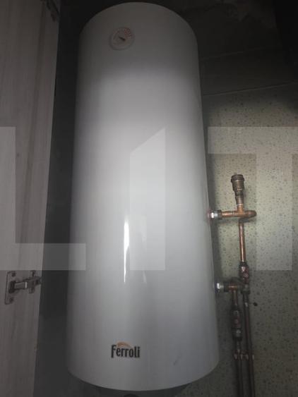 Apartament cu 3 camere semidecomandat, mobilat în Ozun