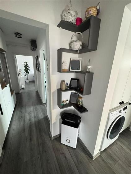 Apartament cu 3 camere decomandat, mobilat în Vasile Aaron