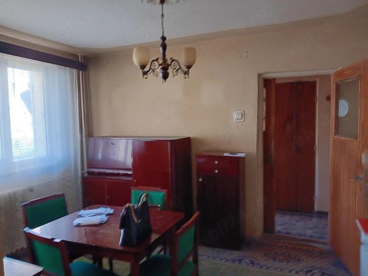 Apartament cu 2 camere nedecomandat în Trivale