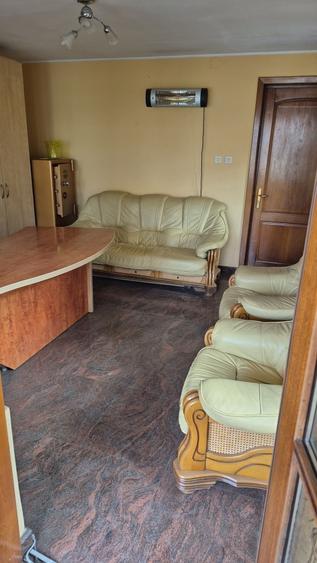 Apartament cu 3 camere decomandat în Valea Călugărească