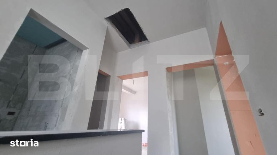 Casă cu 4 camere cu Teren 250 Mp în Rediu