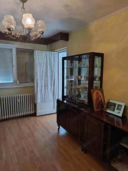 Apartament cu 2 camere decomandat în Micro 13
