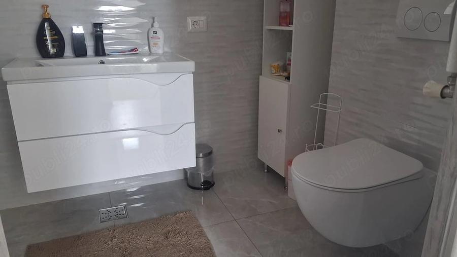 Casă cu 3 camere cu Teren 200 Mp în Central