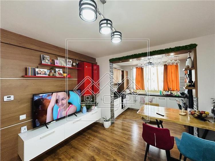 Apartament cu 3 camere nedecomandat în Arhitecților - Calea Cisnădiei