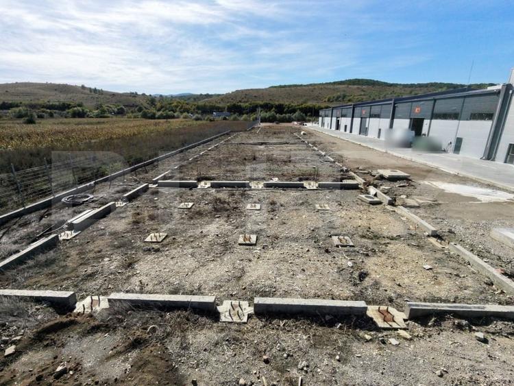 Teren Construcții intravilan de 5585 mp, în Luna de Sus