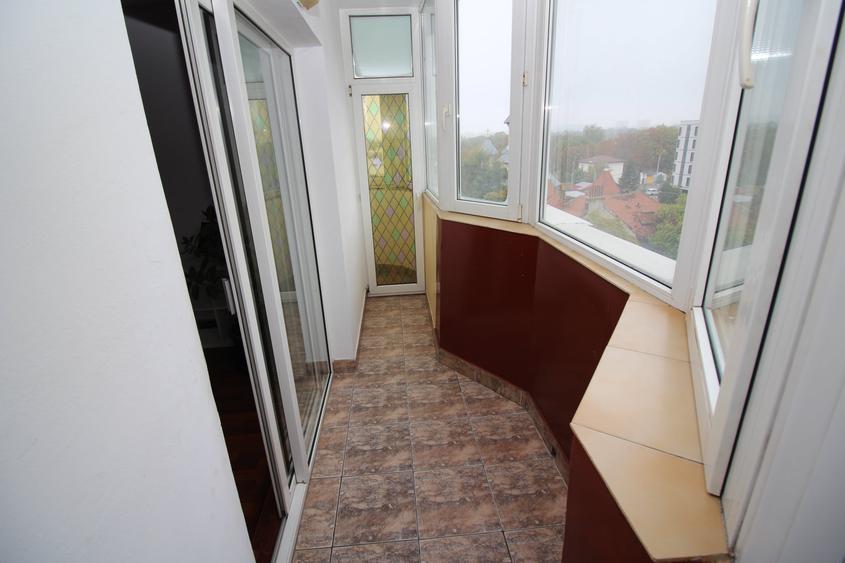 Apartament cu 2 camere decomandat în Eroii Revoluției