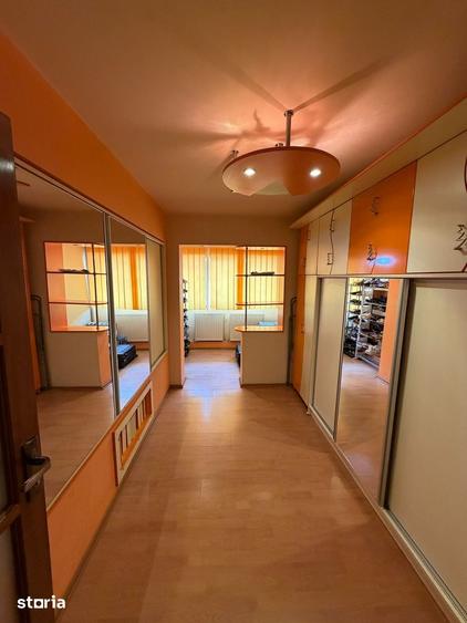 Apartament 4 camere, Craiovi?a centrala 2/4 - 7