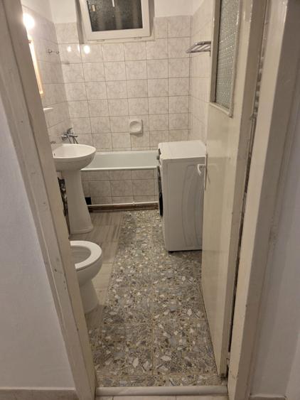 Apartament cu 2 camere semidecomandat în Liteni