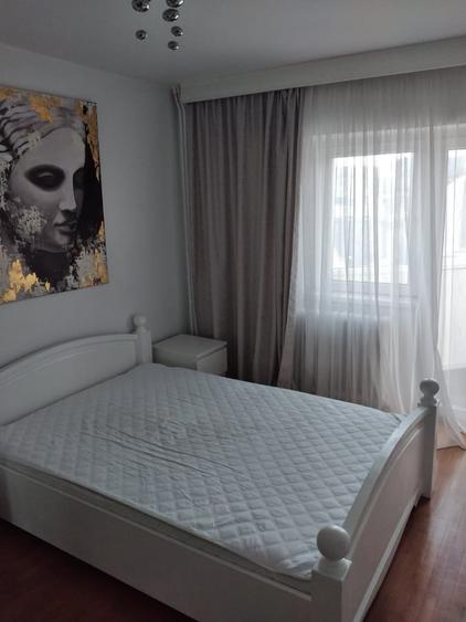 Apartament cu 3 camere decomandat în Beller