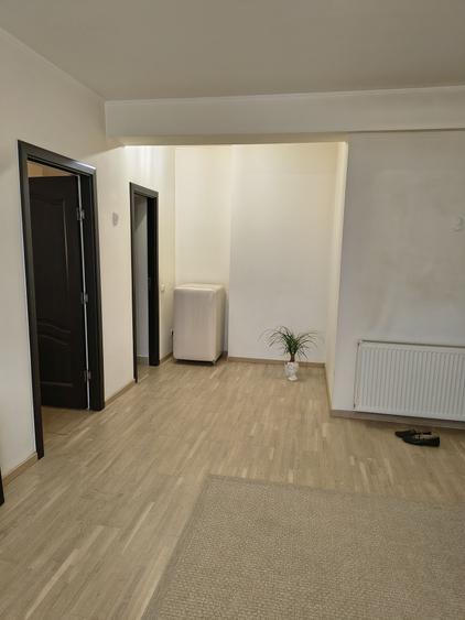 Apartament cu 2 camere decomandat în Aviației