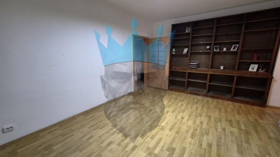 Birou, de 47.919998168945 mp, în P-ța Victoriei