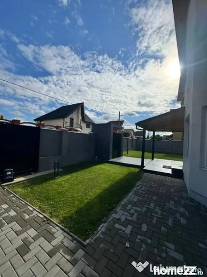 Casă cu 4 camere cu Teren 404 Mp în Mocira