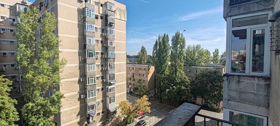 Apartament cu 2 camere nedecomandat în Rahova