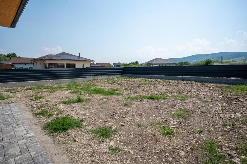Casă individuală cu 4 camere cu Teren 600 Mp în Unirea