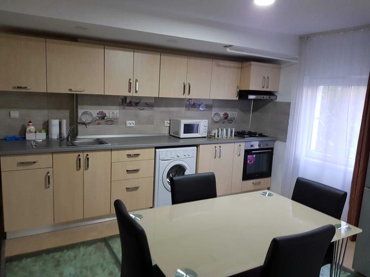 Apartament cu 2 camere decomandat în Doamna Ghica