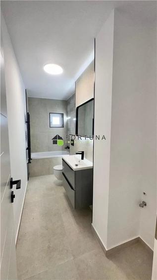 Apartament cu 2 camere decomandat în Răcădău