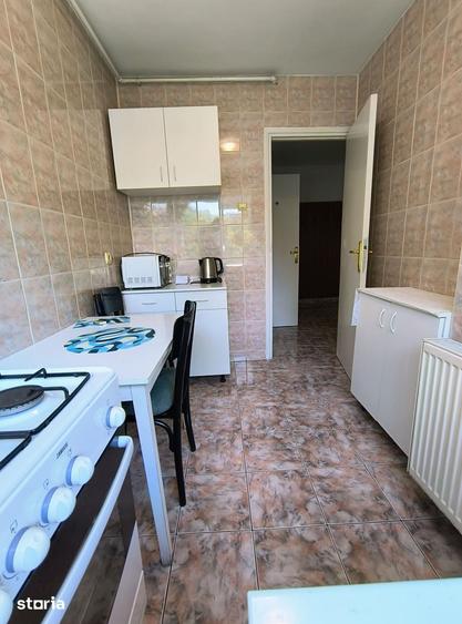 Apartament cu 2 camere semidecomandat în Victoriei