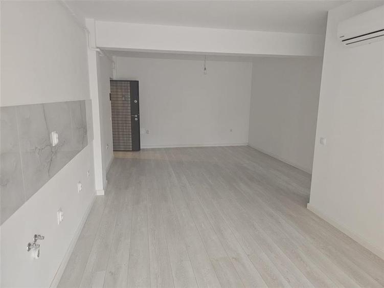 Apartament cu 2 camere decomandat în Valea Lupului — fotografia 3