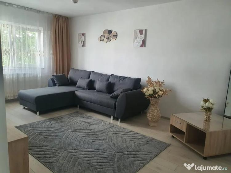Persoana fizica inchiriez apartament 3 camere langa Selgros - Iasi ---590 euro - 1