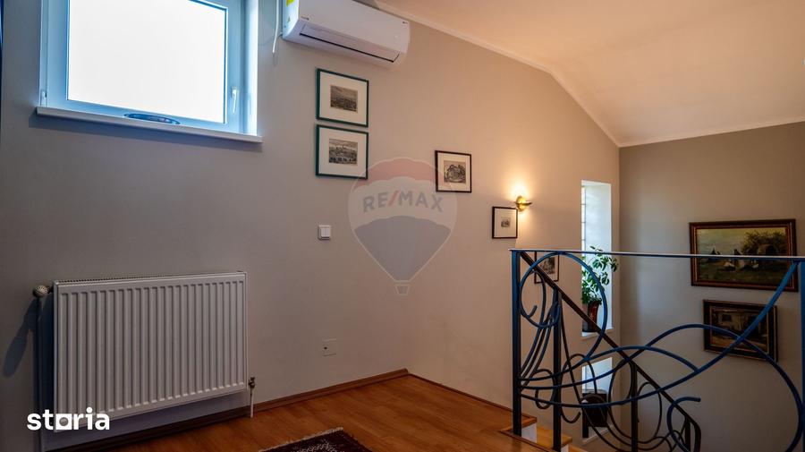 Casă cu 5 camere cu Teren 529 Mp în Balotești