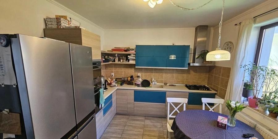 Penthouse cu 4 camere decomandat, mobilat în Chiajna