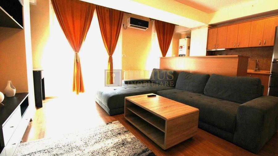 Apartament cu 3 camere decomandat, mobilat în Girocului