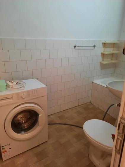 Garsonieră decomandată în Lunei