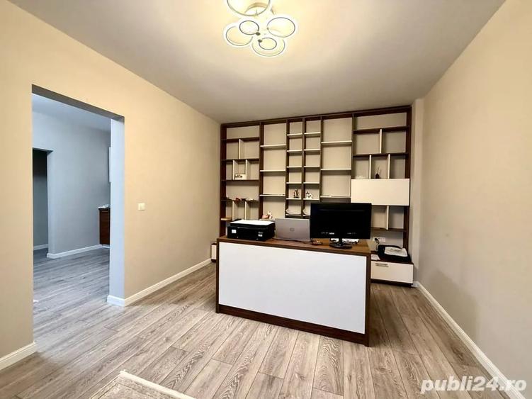 Apartament cu 3 camere decomandat în Central
