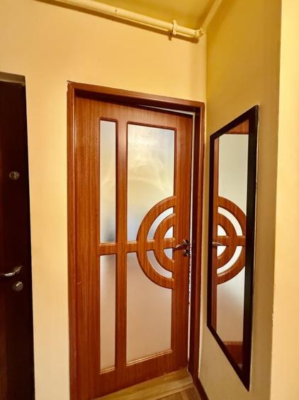 Apartament cu 2 camere decomandat, mobilat în Far